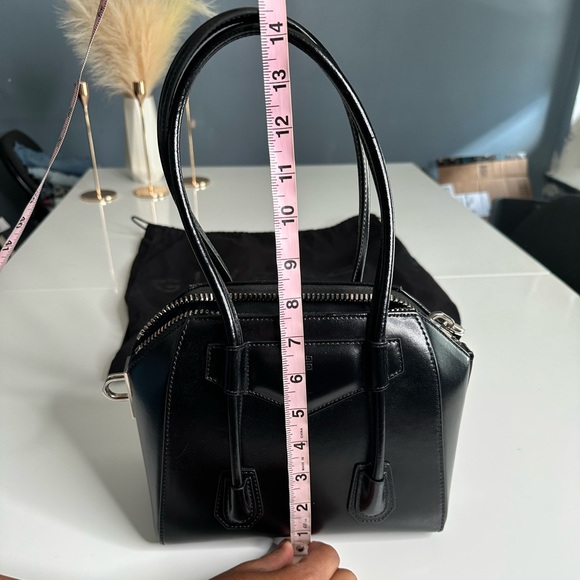 Givenchy Antigona Purse - Picture 3 of 14